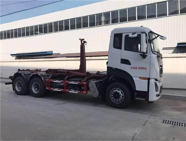 東風(fēng)天龍后雙橋國(guó)六車(chē)廂可卸式垃圾車(chē)圖片4
