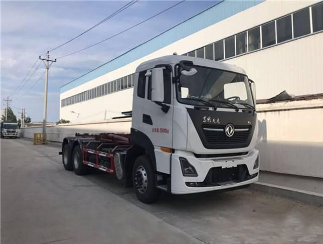 東風(fēng)天龍后雙橋國(guó)六車(chē)廂可卸式垃圾車(chē)圖片2
